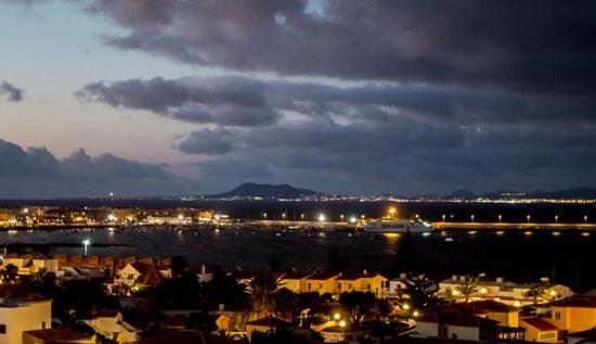 Claro Hostel Corralejo Ngoại thất bức ảnh